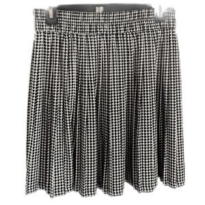 Banana Republic Pleated Skirt